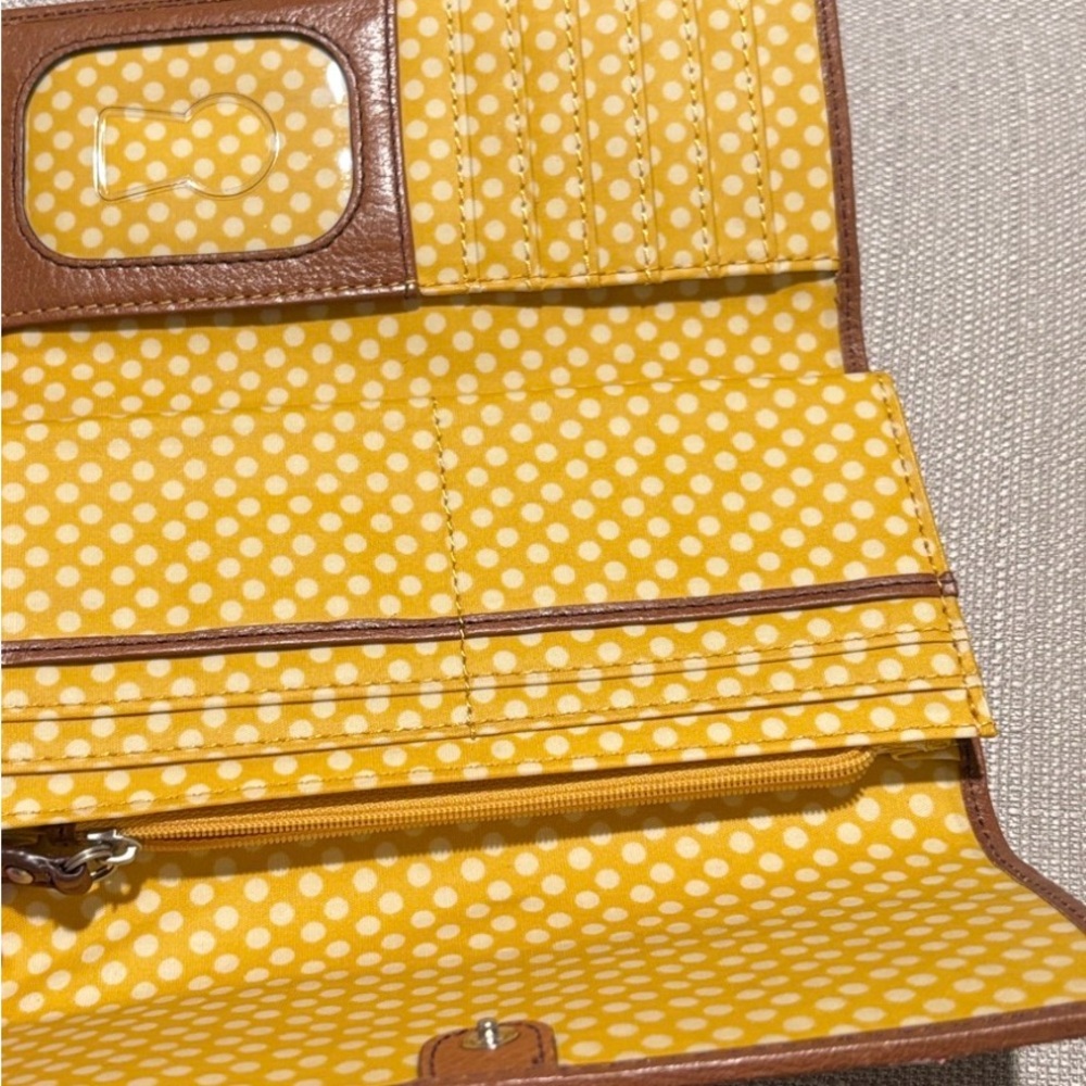 Fossil Wallet - Picture 7 of 8